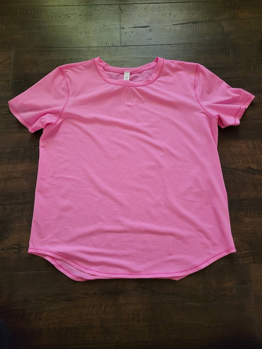 Lululemon Breeze By Short Sleeve Top Size 8 Hot Pink Mesh Vented Athletic